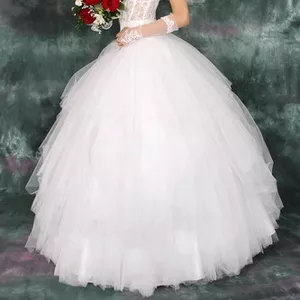 Продам изумительное свадебное платье.