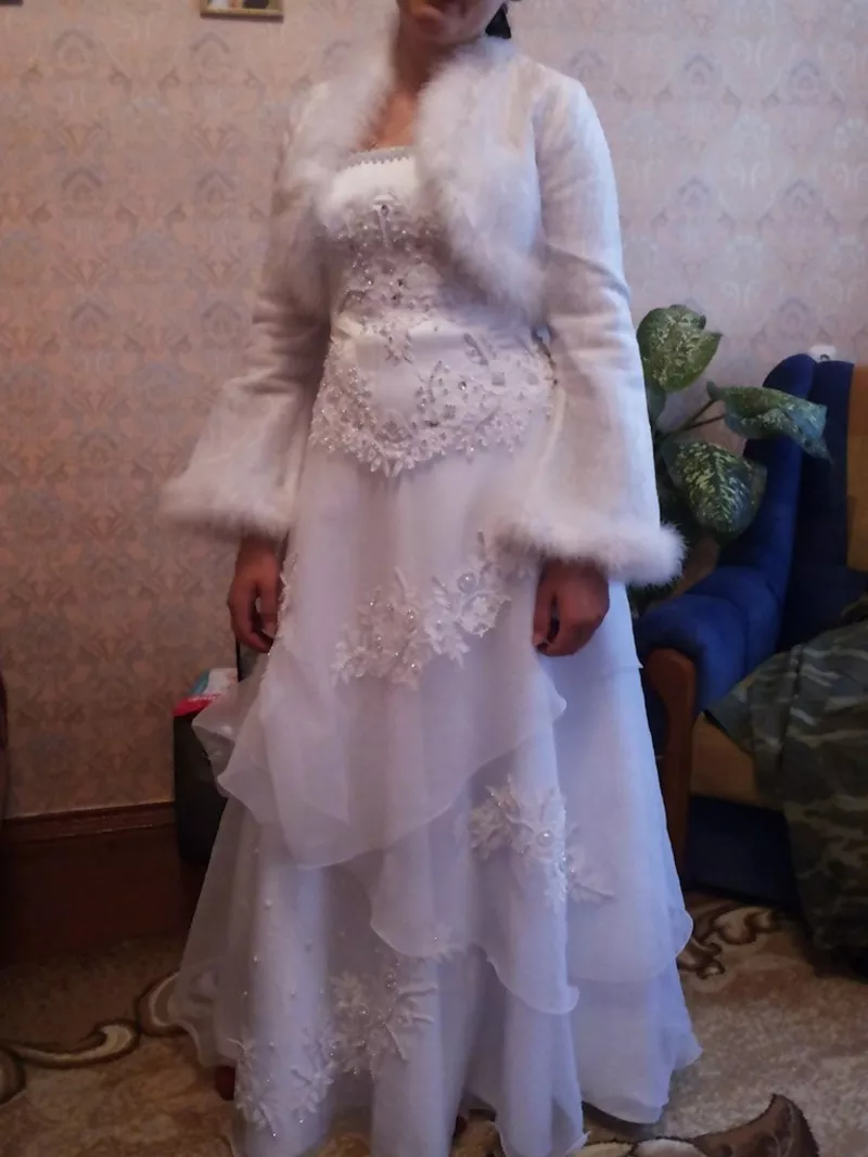 Свадебное платье продам 3