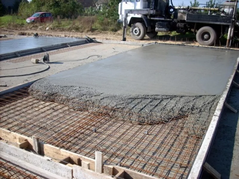 Заливка фундамента,  заливка бетоном